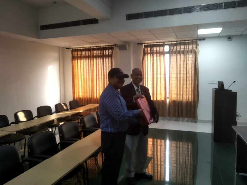 Felicitation to Prof. Debendra Das of the University of Alaska after his seminar talk on Nanotechnology and Up to Date Research at Universities in the USA.